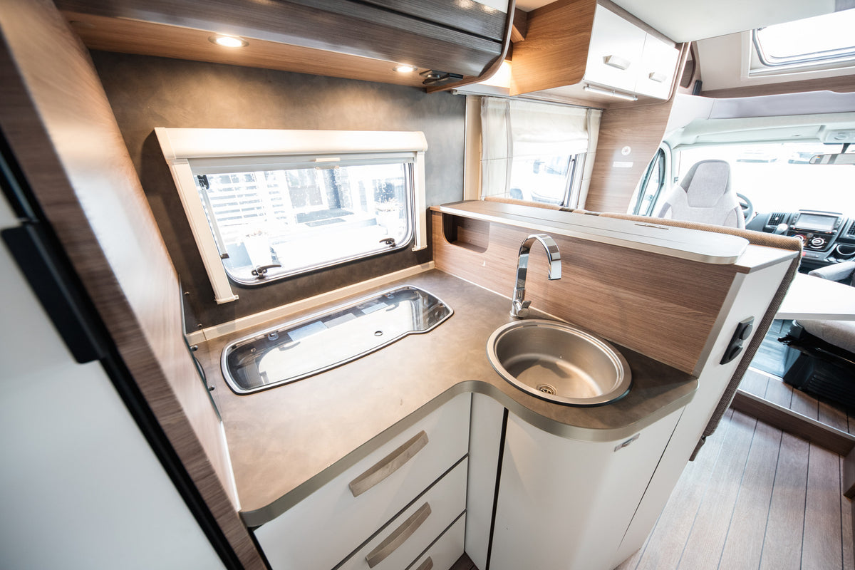 Knaus Live Wave 700 MEG