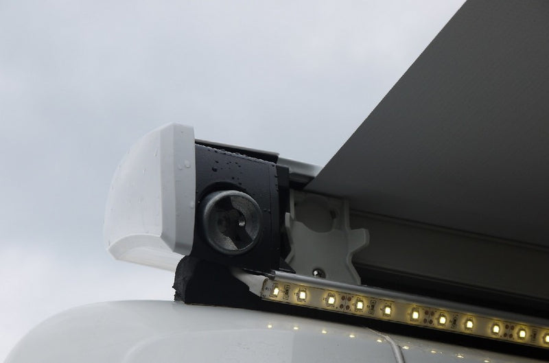 Thule 6300/9200/6200 kiinnityskisko LED sarjalle 6x1m