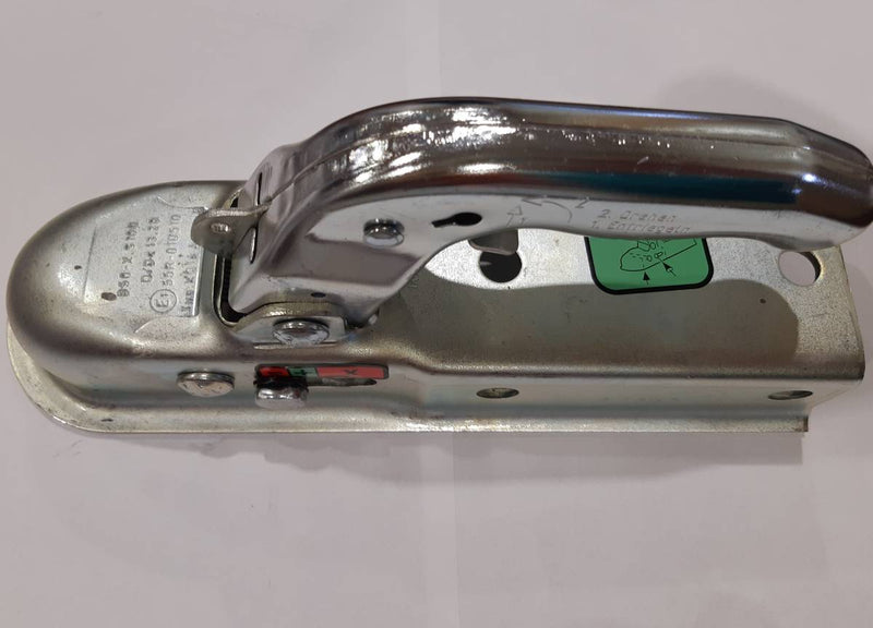 Kuulakytkin Knott 1400kg jarruton