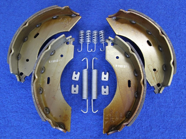 Jarrukenkäsarja AL-KO 2361 alkuperäinen 4 kenkää ja jouset 2361, set 49