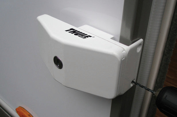 Lisälukko oveen, Thule Door Lock Frame